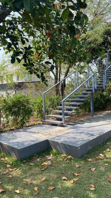 Shakuntala Farms - Rustic Farmstay With Modern Comforts Nashik Exterior photo